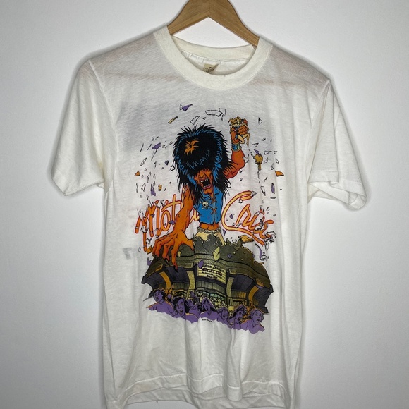 Vintage 1987 Motley Crüe Girls, Girls, Girls Tour Tee - Picture 1 of 5